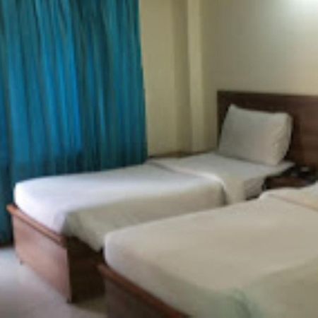 Blue Lily Beach Resort Puri Buitenkant foto