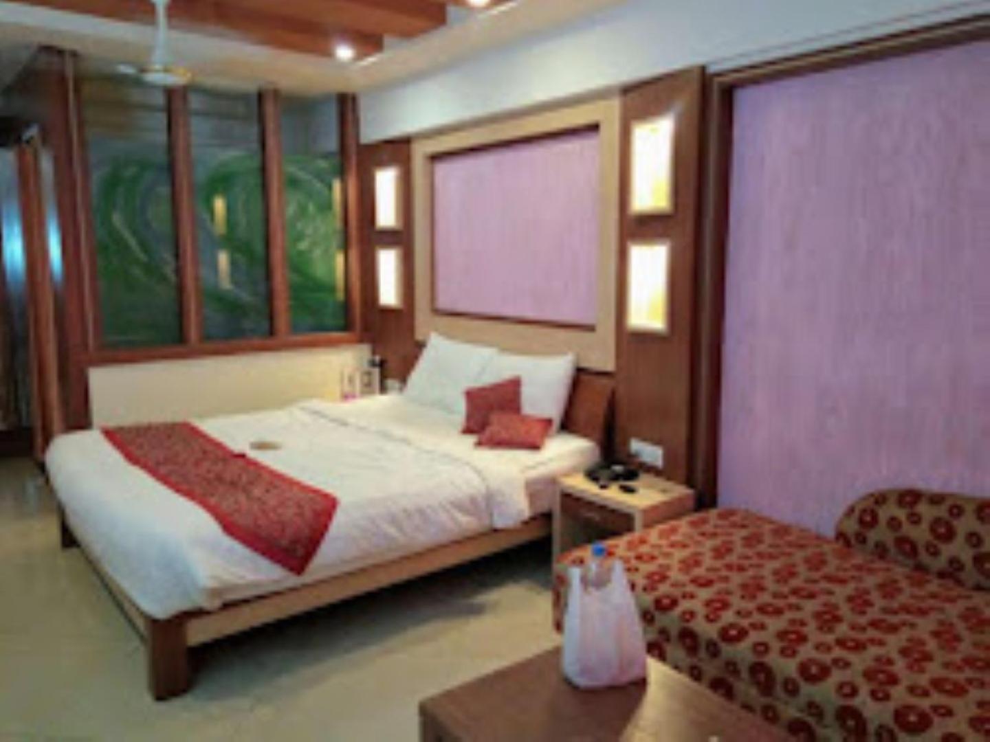 Blue Lily Beach Resort Puri Buitenkant foto